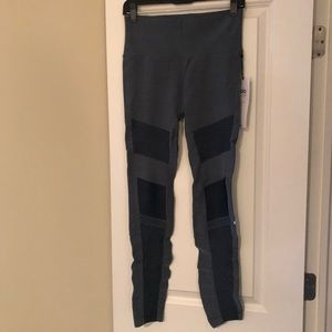 Alo Moto Yoga Leggings